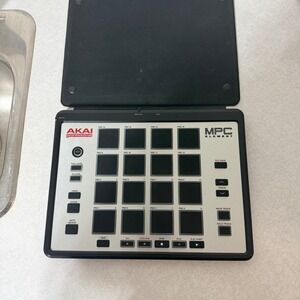 Akai Professional MPC Element Slimline Music Production MIDI Pad Controller